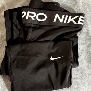 Women’s Nike Pro Black Leggings with White Swoosh 7/8 - Size Medium